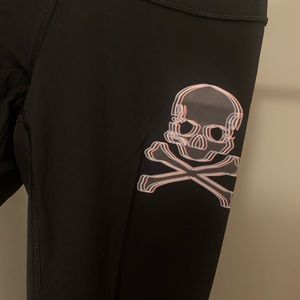Trippy soulcycle x Lululemon skull align leggings size 4